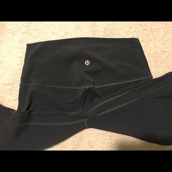 Lululemon Align Crop - Picture 3 of 4